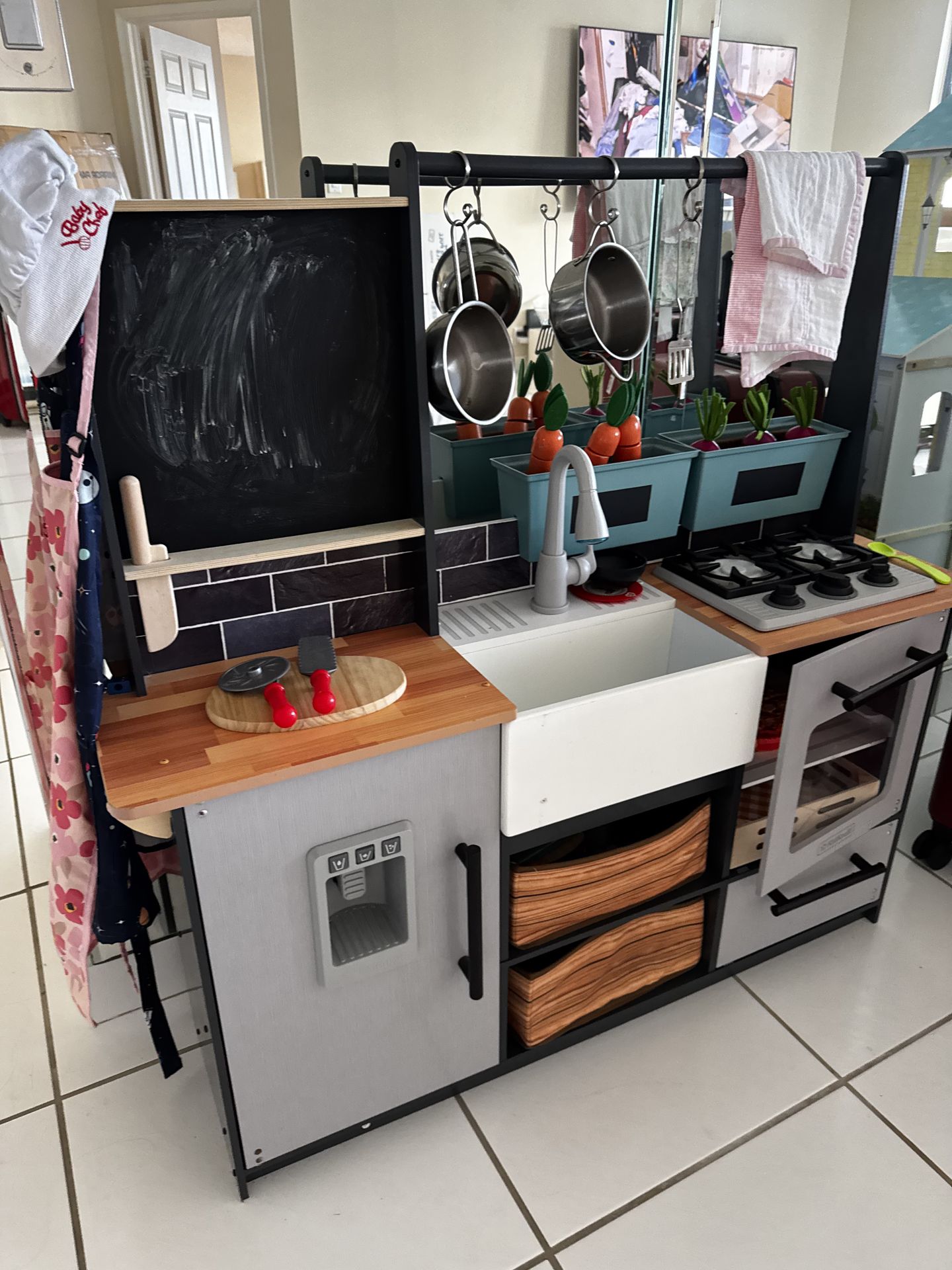 Kitchen Playset for Kids Ages 3-8, Wooden Pretend Play Kitchen with Cooking Accessories