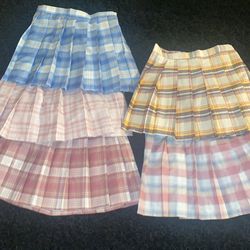 5 pleated skirts Size L