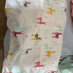 Target brand bedsheets, twin size