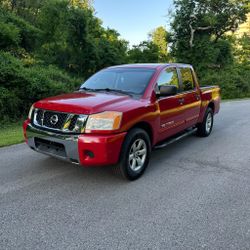 2012 Nissan Titan Sv