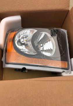 Dodge Durango 2004 headlamp set