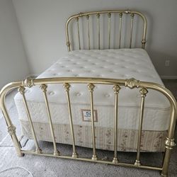 Queen Size Bed Frame 