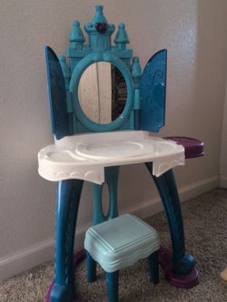 Tiny vanity toy