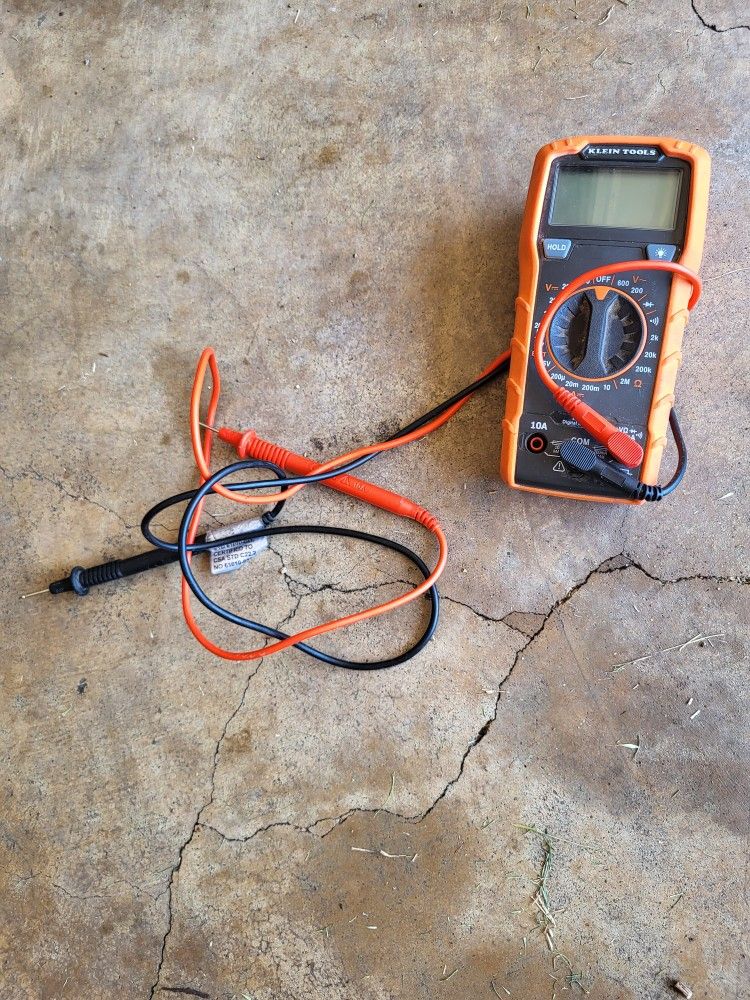 Digital Mutimeter Battery Tester