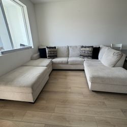 ASHLEY 2 Piece Sectional With chaise & Ottoman