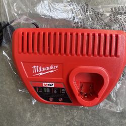 Milwaukee Drill/ Driver 