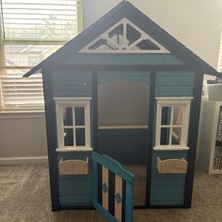 🏡💙 Child’s Blue Wooden Playhouse – Great Condition! 💙🏡