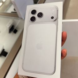 iPhone 17 Pro Max Unlock