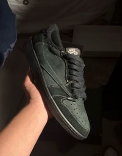 Jordan 1 Travis Scott
