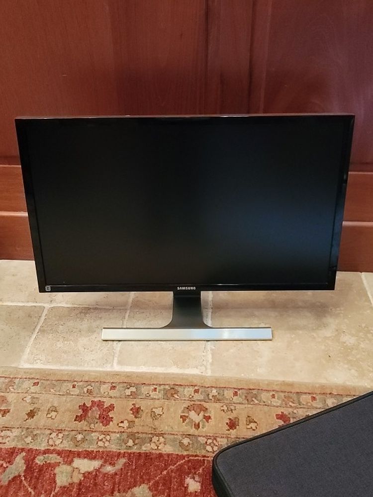 Samsung 27in 4k 60hz Monitor