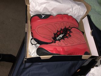 Motorboats 🚤... size 10.5.. been had heat bruh