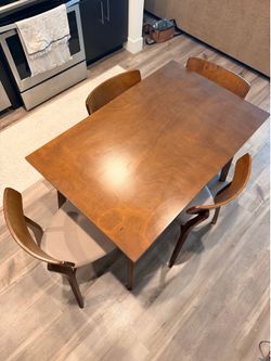Kitchen Table & chairs