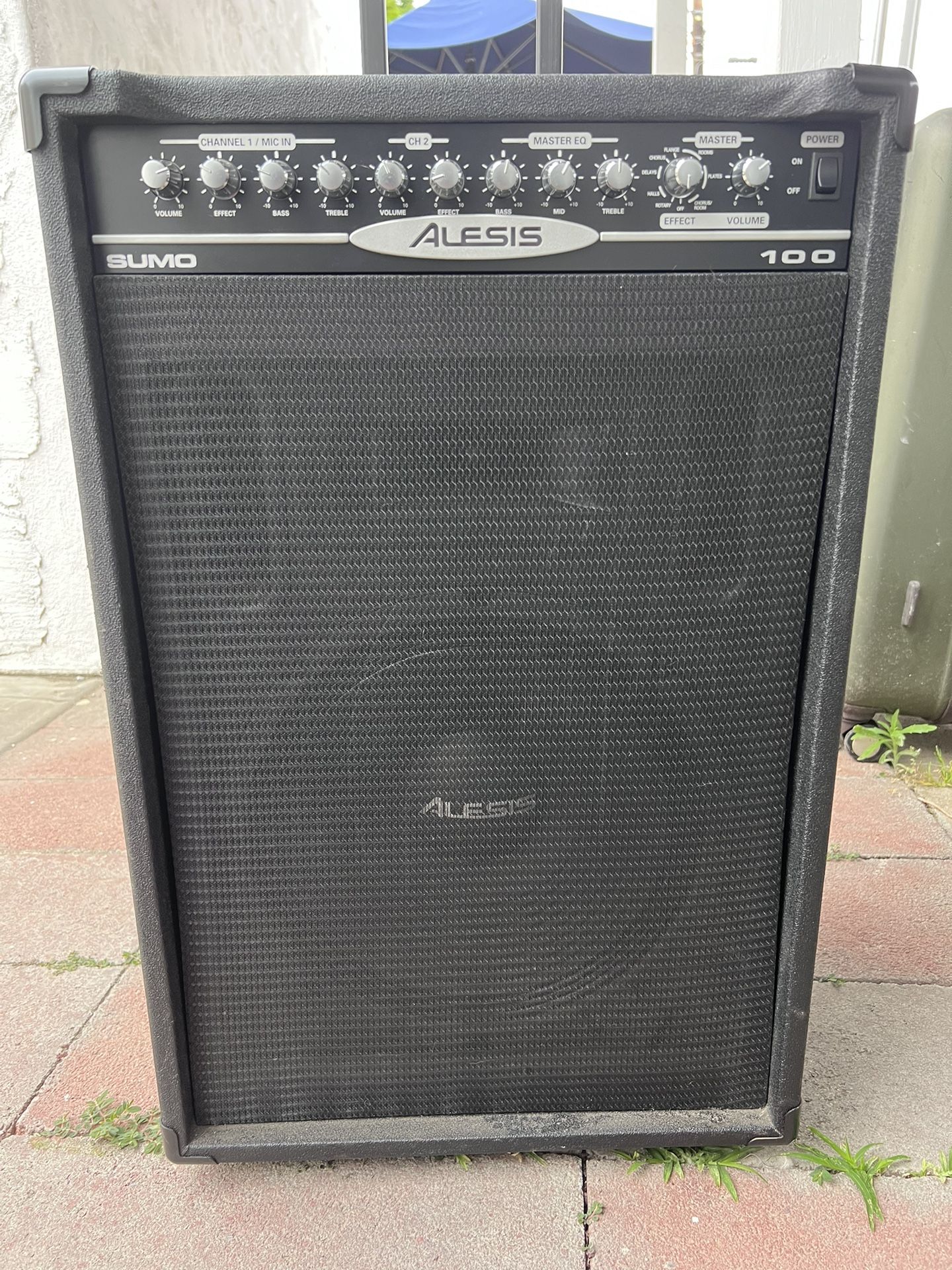 Alesis Sumo 100 Keyboard Amp / PA for Sale in San Diego, CA OfferUp