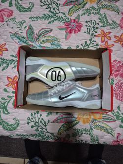 Men's shoes