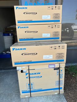 Brand new Daikin 12k 115v Daikin Inverter Air Conditioner