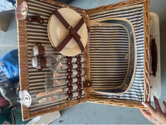 Vintage Picnic basket