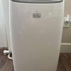 BLACK + DECKER 8,000 BTU Portable AC 