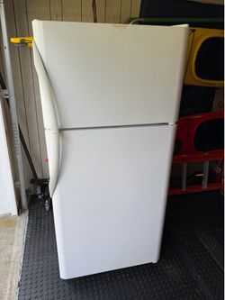Refrigerator in good conditions