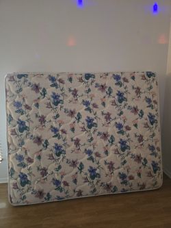 Queen size Mattress in good condition PICK UP ONLY
