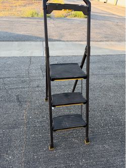 Gorilla 3-Step Pro Grade Steel Step Stool