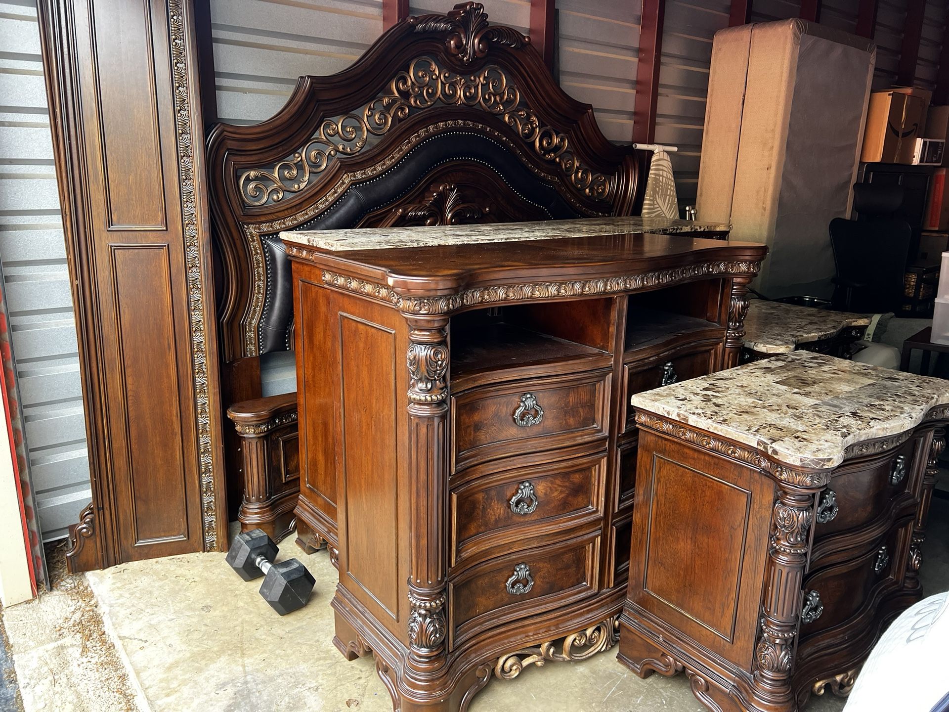 Stunning King Bedroom Set