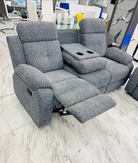 Brand NEW Reclining Sofa & Loveseat 