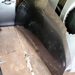 Hood Toyota Sienna 2021