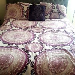 Modern Upholstered Bed with Box Spring & Frame – Great Condition 200 OBO