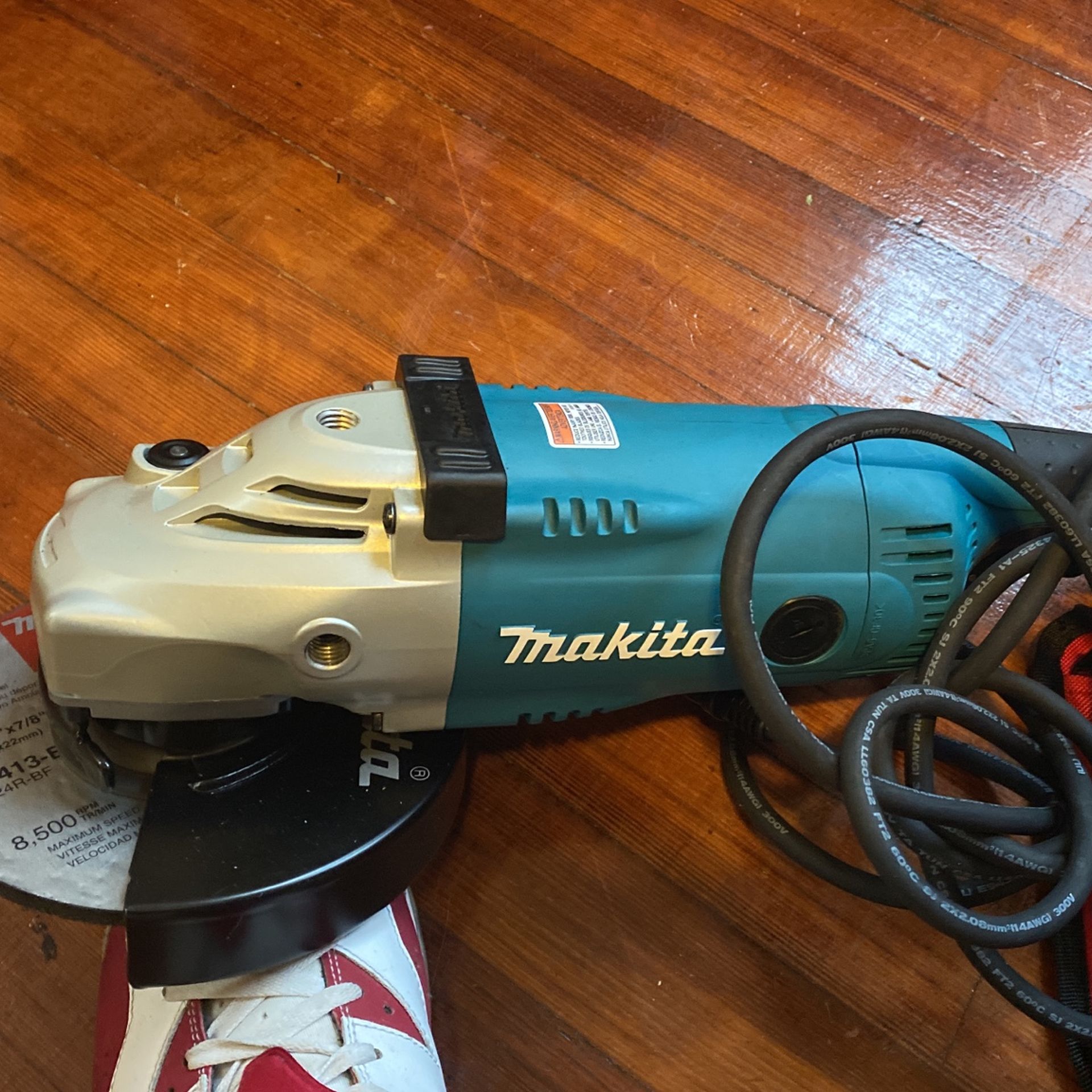 7 Inch Mikita Grinder