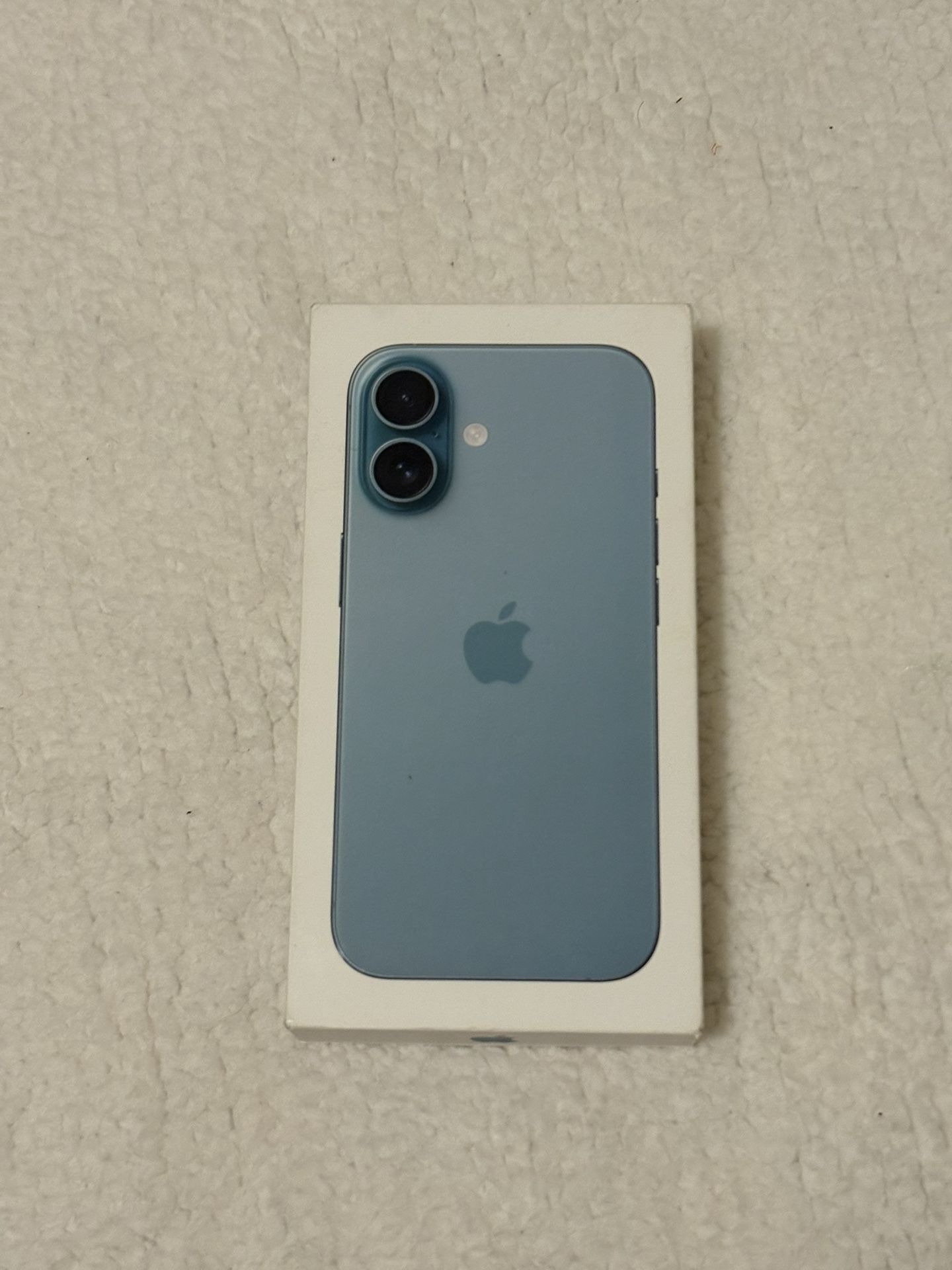 iPhone 16 Teal (Excellent Condition ) Comes With Original Box