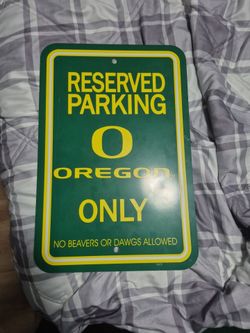 Oregon Duck Parking Sign