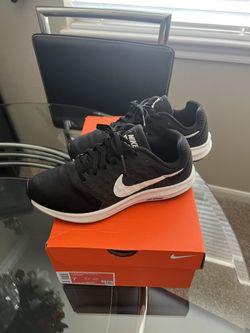 Women’s Nike Downshifter 7 Running Sneakers