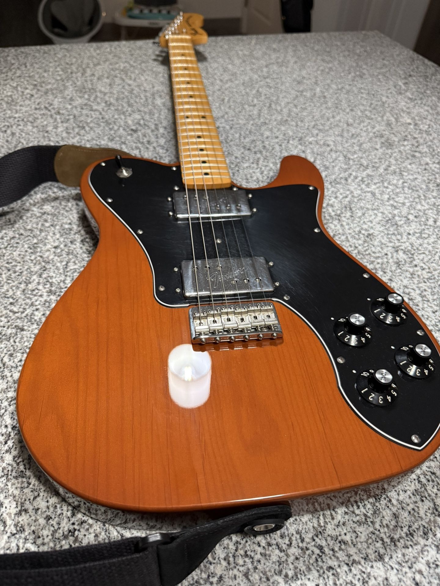 Fender Telecaster Deluxe 70’s MIM Wide Range Humbuckers