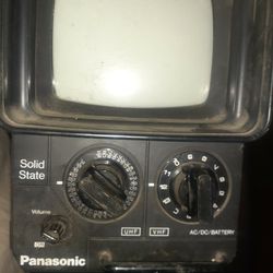 Vintage Panasonic Tr55 Solid-state TV 1977 Mini TV Television