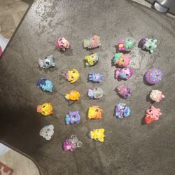 24 Hatchimals