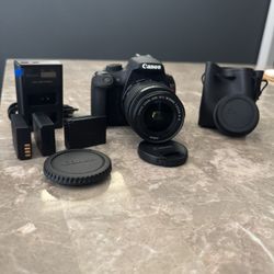 Canon Rebel T5 (1200D)-DSLR- Excellent Condition