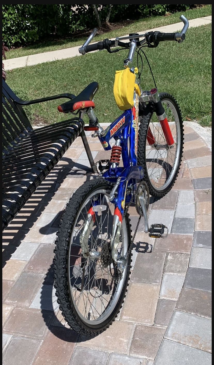 Motiv rockpoint bike price sale