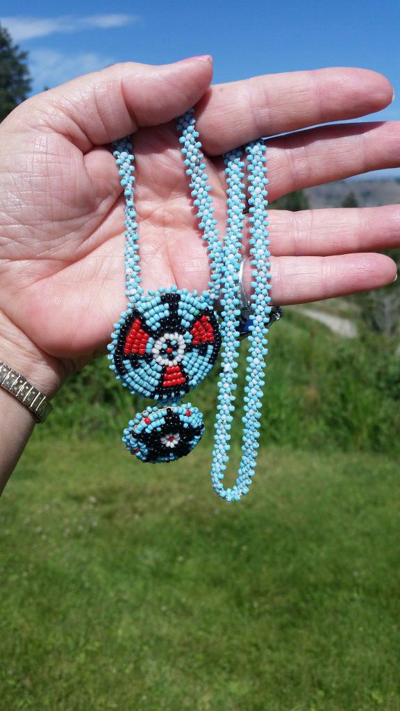 Vintage Native American Indian Beaded Medallion Necklace