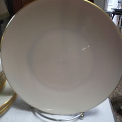 Lenox 17 Piece Dinnerware 