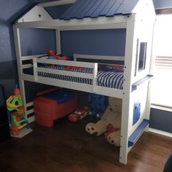     Custom Kids Cabin Loft Bed – Twin Size Playhouse Bed