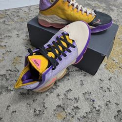 Lebron IX (19) Men's Size 8.5