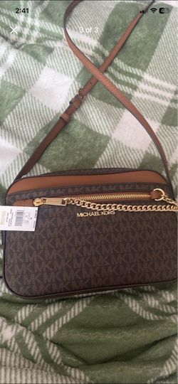 Micheal kors wallet and purse