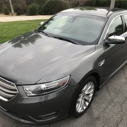 2019 Ford Taurus
