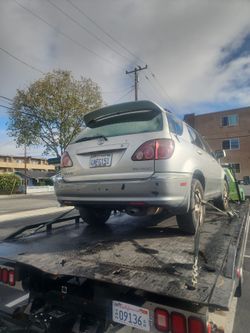 Parts Only 2000 Lexus RX300