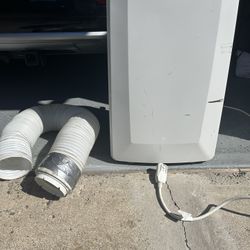 FRIGIDAIRE Portable AC 