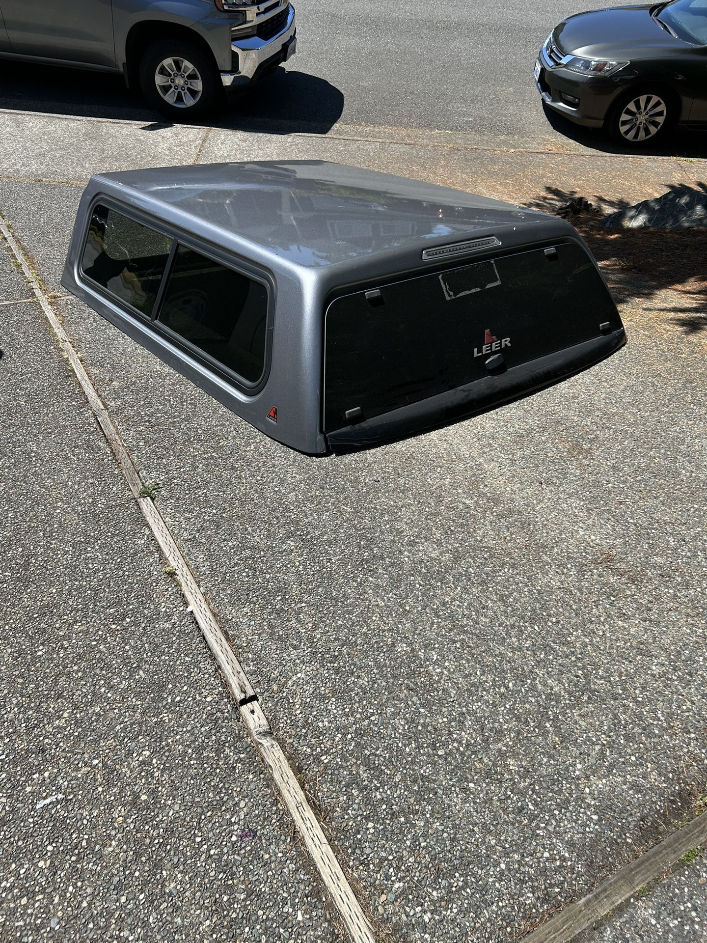 2020 Silverado Canopy Insulated