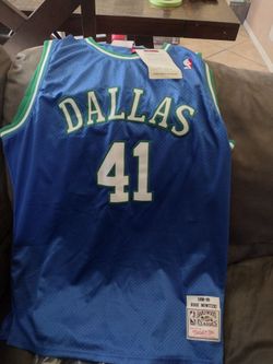 XXL Men's Dirk Nowitzki Dallas Mavericks throwback jerseys