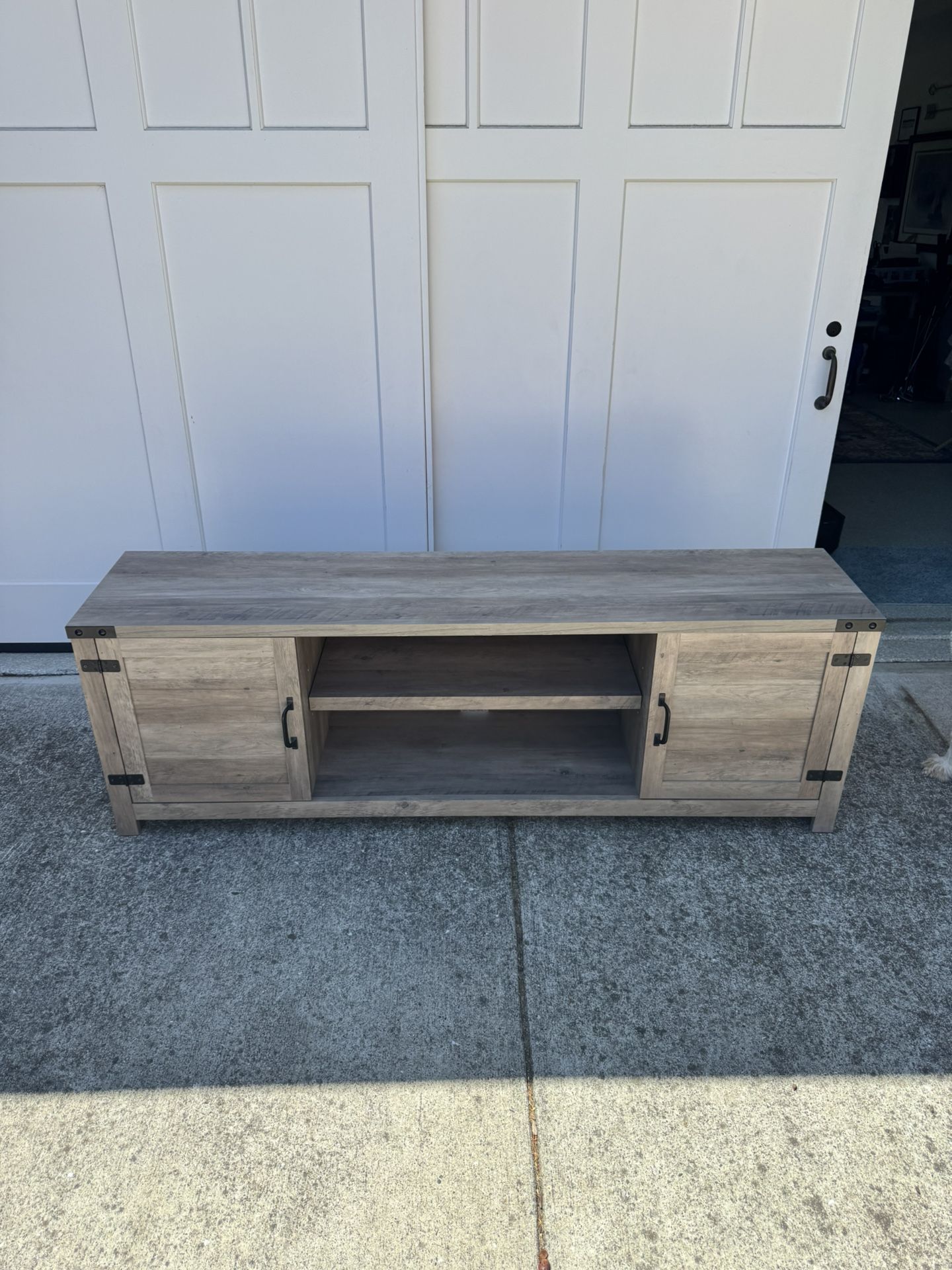 TV stand