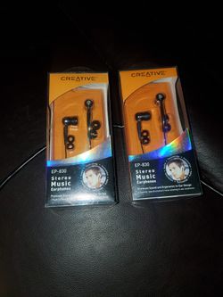 Creative EP-830  In-Ear Noise Isolating Earphones (New In Box)