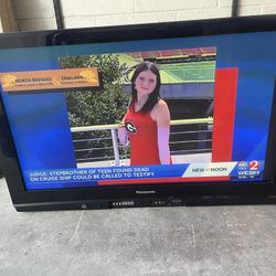 42” Tv With Full Motion Mount 